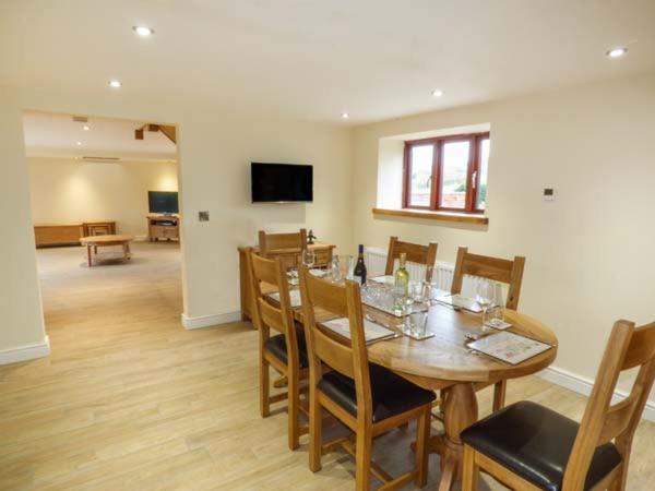 Manor Barn Villa Fulford  Ngoại thất bức ảnh